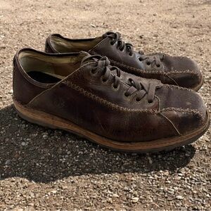 Vintage Dr. Martens Low Distressed Leather Bowling Indie Streetwear Sneakers 11